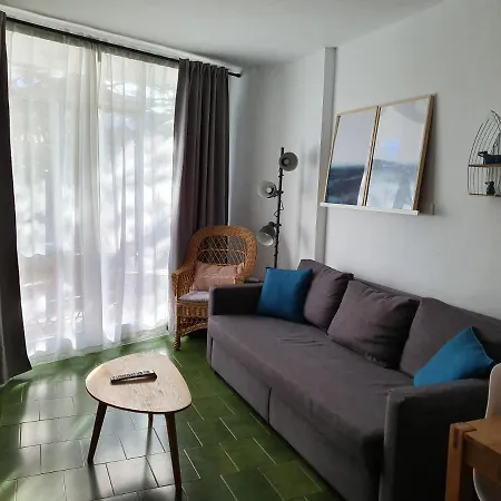 La Carihuela Aloha Beach 托雷莫利诺斯